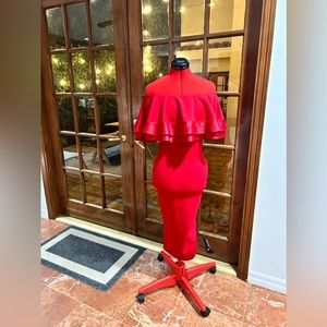 Red Cocktail Dress. Very elegant and sexy